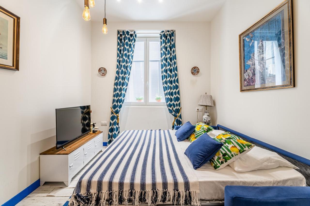 Studio Travel 24M2, 120M Vieux-Port ,Clim , Wifi ,Acces Autonome Avec Code Marsella Exterior foto
